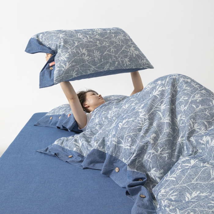 91家纺网 家纺一手货源 找家纺 安莱 双层纱大提花高奢工艺款疯狂生长系列四件套 春意生长--牛仔蓝