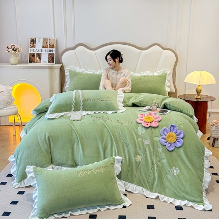 91家纺网 家纺一手货源 找家纺 苏米娜9.5斤小清新加厚兔毛绒牛奶绒贴布绣刺绣花四件套高克重宝宝婴儿绒