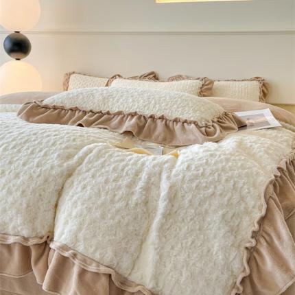 小主驾到 2023新款白桃乌龙兔兔绒牛奶绒花边款四件套白桃乌龙