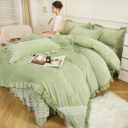 91家纺网 家纺一手货源 找家纺 12斤230g全消光牛奶绒夹棉床盖四件套兔兔绒绒蕾丝床裙款四件套