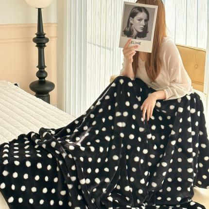 91家纺网 家纺一手货源 找家纺 （总）昔可 2023新款波点兔兔绒毛毯