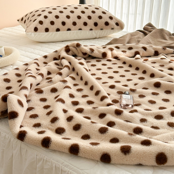 91家纺网 家纺一手货源 找家纺 （总）昔可 2023新款波点兔兔绒毛毯