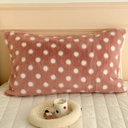 昔可 2023新款波点兔兔绒毛毯 枕套玉粉波点