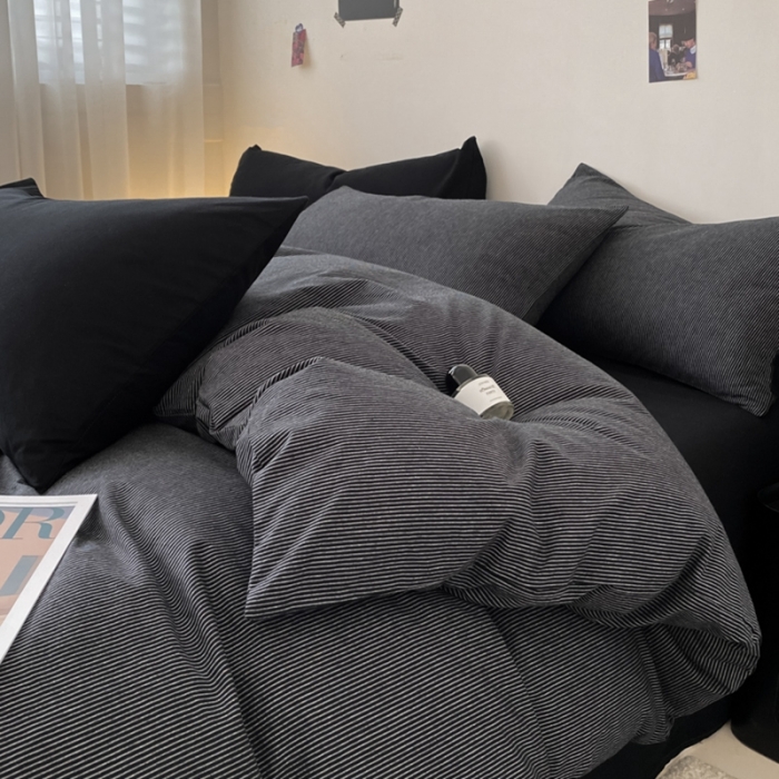 91家纺网 家纺一手货源 找家纺 (总) 柠萌家居 2023新款全棉色织暗黑黑色条纹四件套