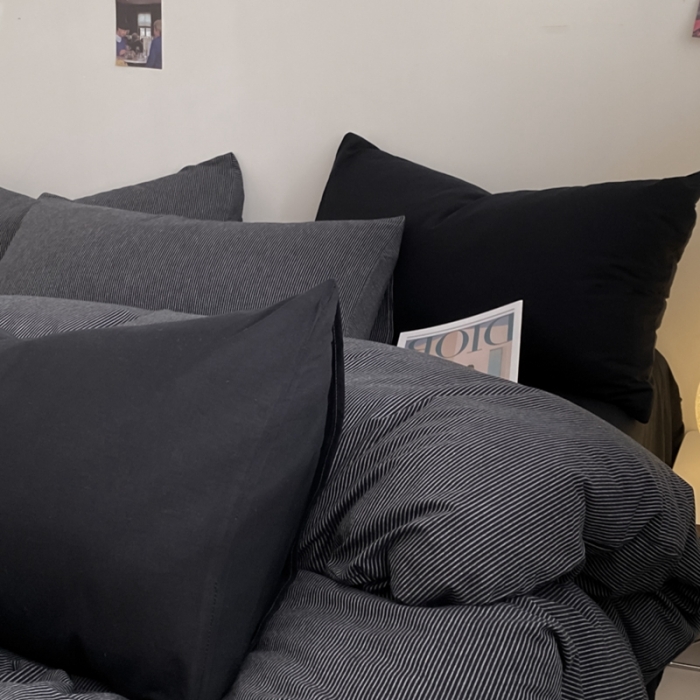 91家纺网 家纺一手货源 找家纺 柠萌家居 2023新款全棉色织暗黑黑色条纹四件套 黑极细条