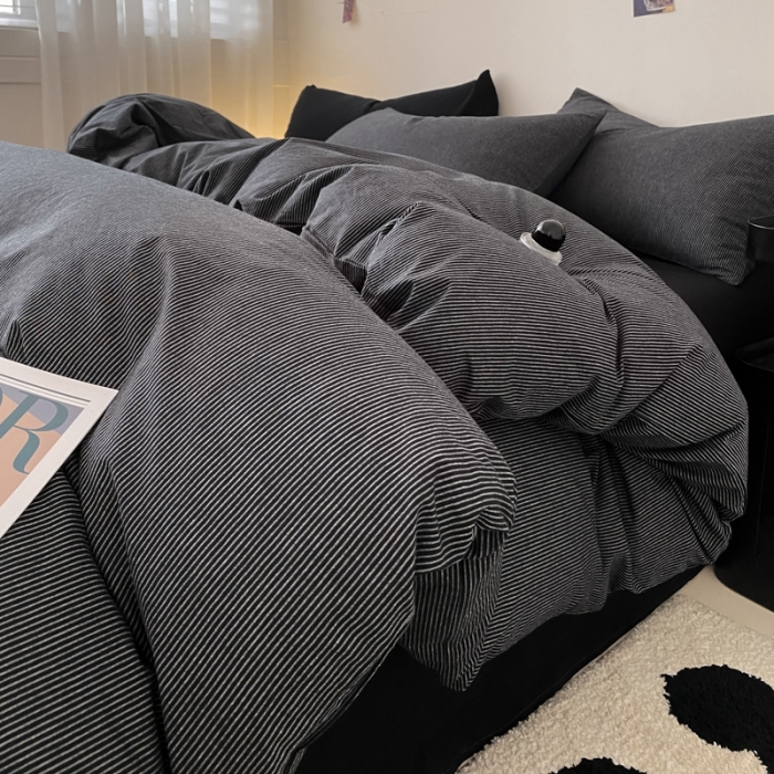 91家纺网 家纺一手货源 找家纺 柠萌家居 2023新款全棉色织暗黑黑色条纹四件套 黑极细条