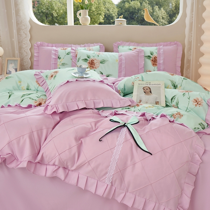 91家纺网 家纺一手货源 找家纺 靓生活 2023新款贡棉浪漫花边印花四件套 思郁法情-浅蓝