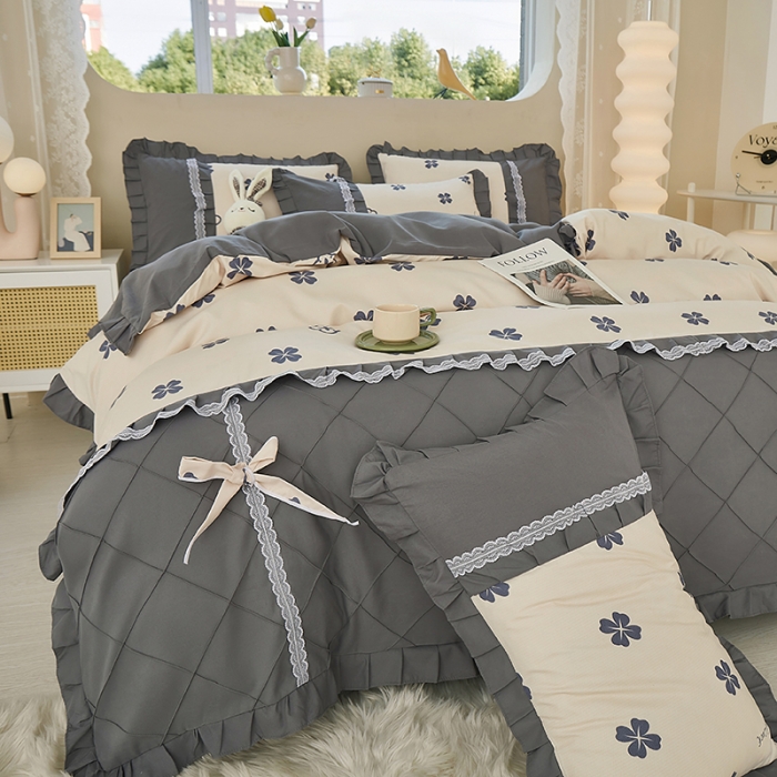 91家纺网 家纺一手货源 找家纺 靓生活 2023新款贡棉浪漫花边印花四件套 幸运草-米驼