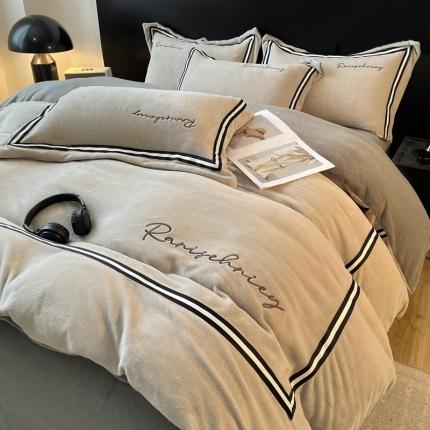 91家纺网 家纺一手货源 找家纺 麦空 2025新款高克重牛奶绒刺绣织带款四件套-彩虹系列 彩虹-香草灰