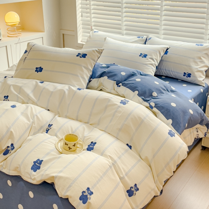 91家纺网 家纺一手货源 找家纺 金丝鸟 2023新款全棉可爱卡通印花小清新四件套-第一批 波点条纹熊