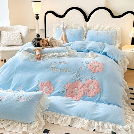 91家纺网 家纺一手货源 找家纺 【91特价】苏米娜秋冬230g9.5斤全消光牛奶绒四件套法式公主风婴儿绒雪纺花边款