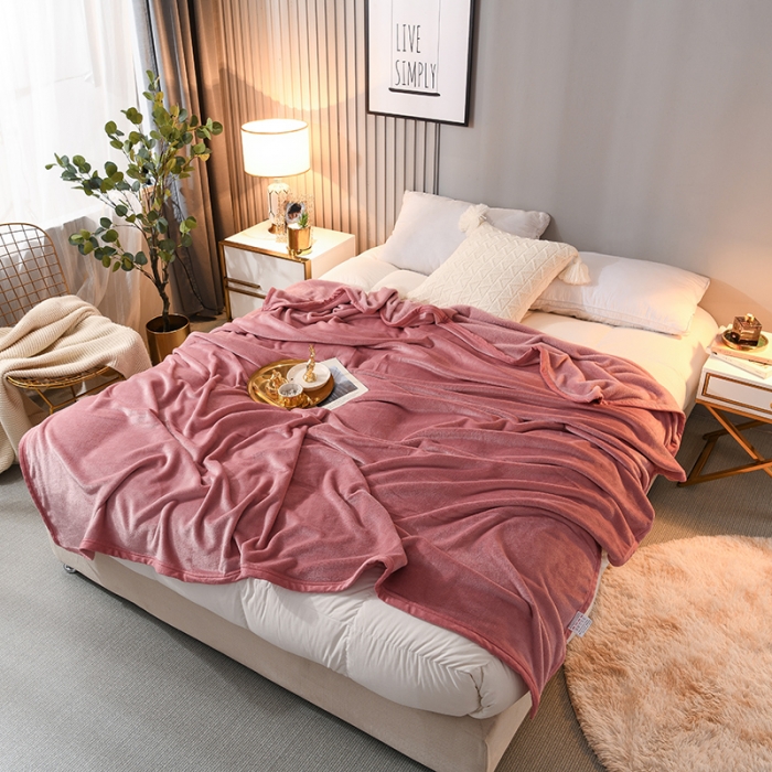 91家纺网 家纺一手货源 找家纺 仟人梦 2024新款纯色法莱绒毛毯多功能毛毯 豆沙色