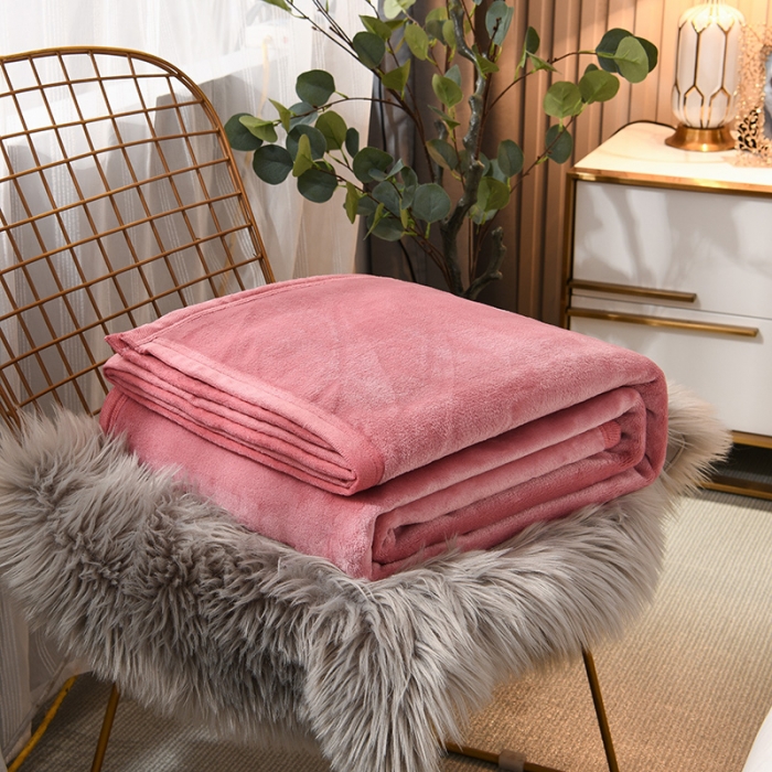 91家纺网 家纺一手货源 找家纺 仟人梦 2024新款纯色法莱绒毛毯多功能毛毯 豆沙色