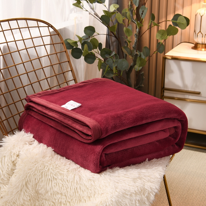 91家纺网 家纺一手货源 找家纺 仟人梦 2024新款纯色法莱绒毛毯多功能毛毯 酒红色