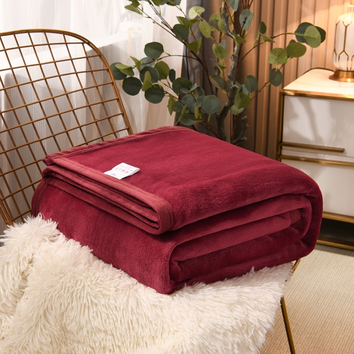 91家纺网 家纺一手货源 找家纺 仟人梦 2024新款纯色法莱绒毛毯多功能毛毯 酒红色