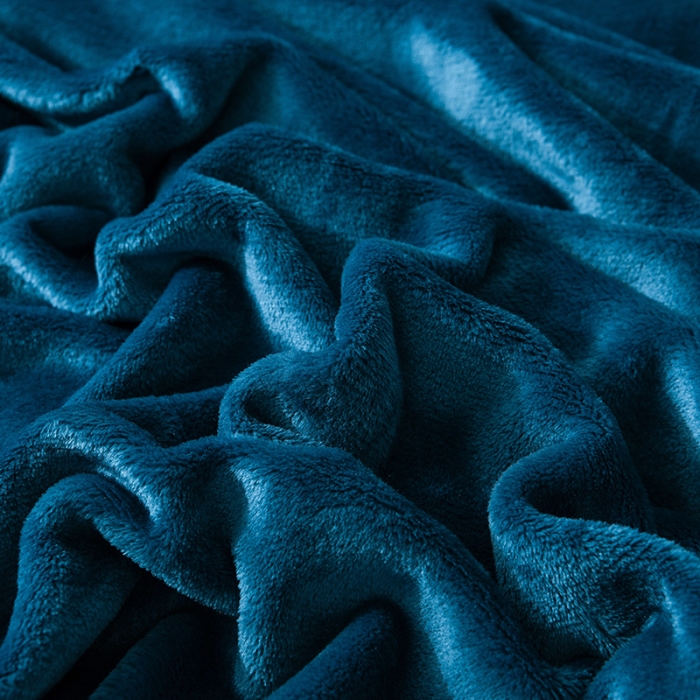 91家纺网 家纺一手货源 找家纺 仟人梦 2024新款纯色法莱绒毛毯多功能毛毯 孔雀绿