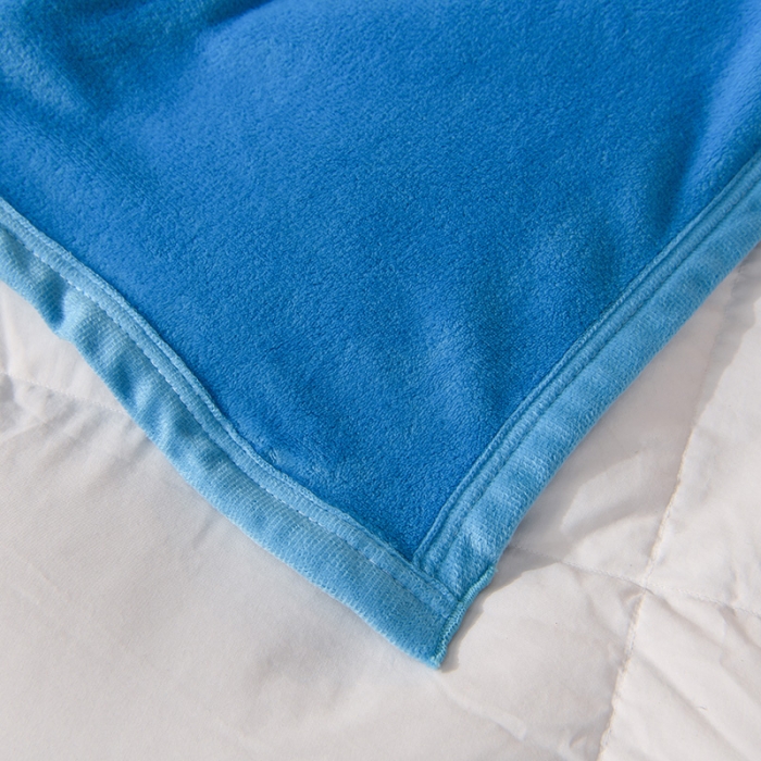 91家纺网 家纺一手货源 找家纺 仟人梦 2024新款纯色法莱绒毛毯多功能毛毯 天蓝色