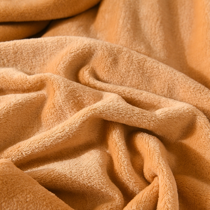 91家纺网 家纺一手货源 找家纺 仟人梦 2024新款纯色法莱绒毛毯多功能毛毯 驼色
