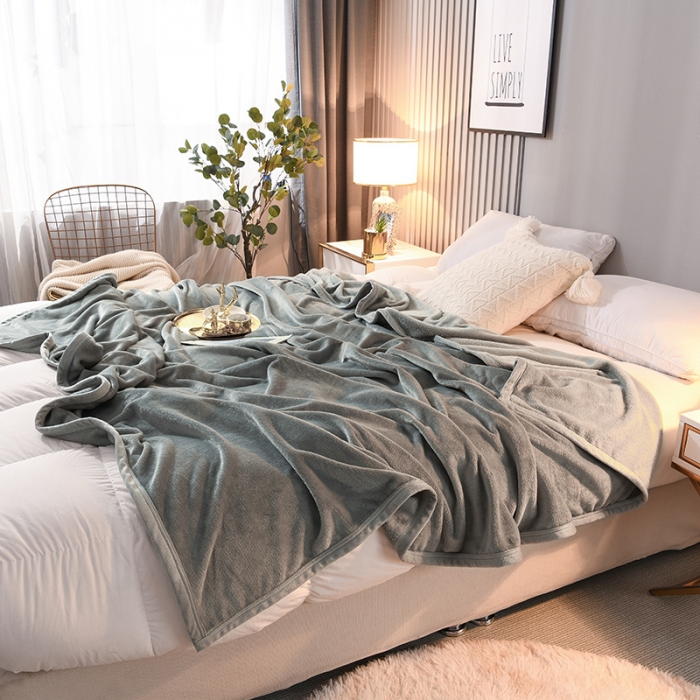 91家纺网 家纺一手货源 找家纺 仟人梦 2024新款纯色法莱绒毛毯多功能毛毯 银灰色