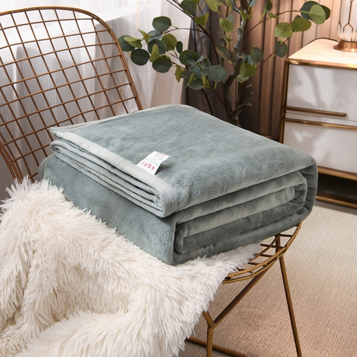91家纺网 家纺一手货源 找家纺 仟人梦 2024新款纯色法莱绒毛毯多功能毛毯 银灰色