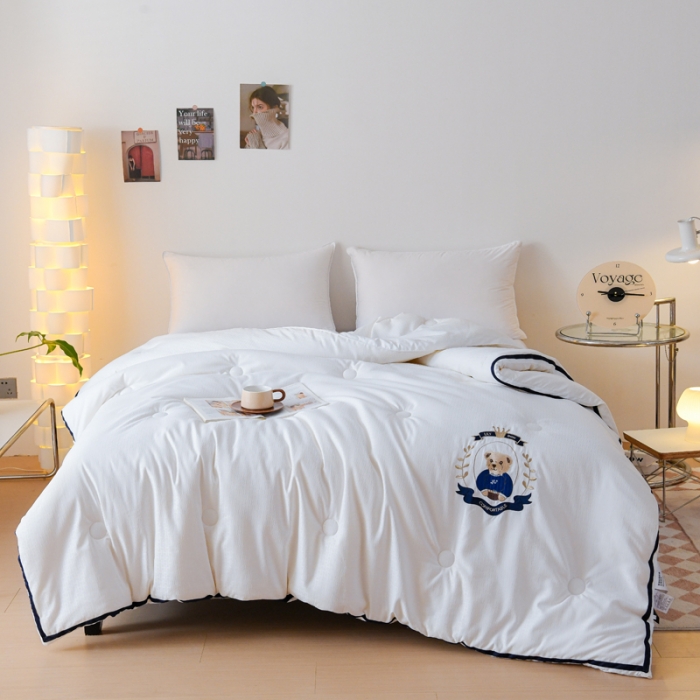 91家纺网 家纺一手货源 找家纺 丽卡家纺 2023新款澳棉提花大豆纤维冬被-欢欢喜喜 喜喜-白