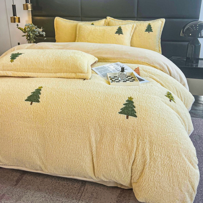 91家纺网 家纺一手货源 找家纺 畅畅家纺 2023新款加厚泰迪绒刺绣熊猫四件套 圣诞树-黄