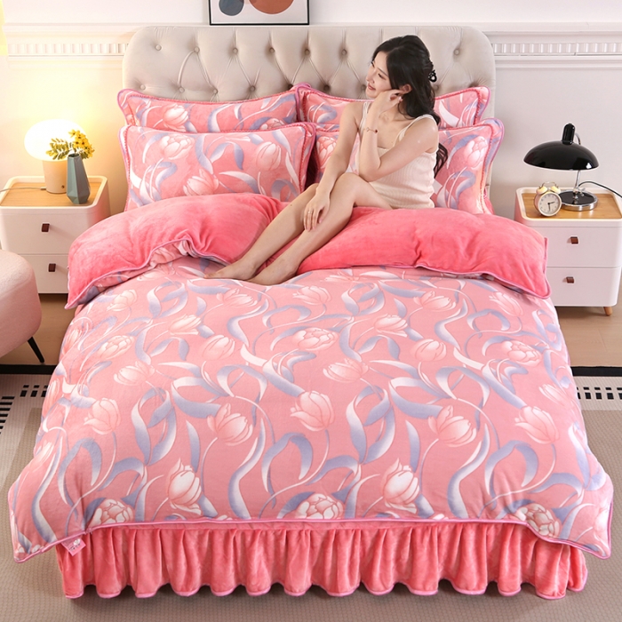 91家纺网 家纺一手货源 找家纺 莱凯家纺 2025新款牛奶绒四件套保暖加厚金貂绒套件 郁金香粉