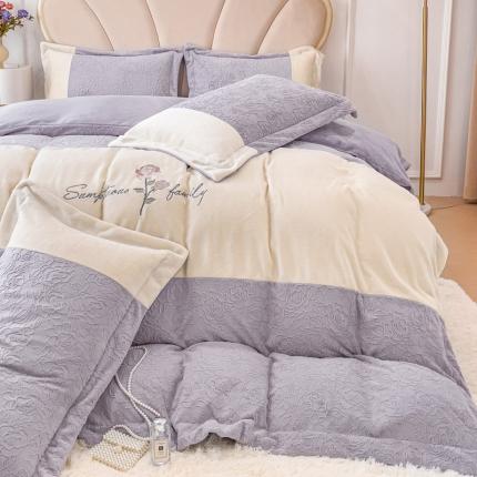 91家纺网 家纺一手货源 找家纺 梵克保罗2024牛奶绒雕花拼接刺绣款四件套-假日玫瑰（含买家秀）香芋紫