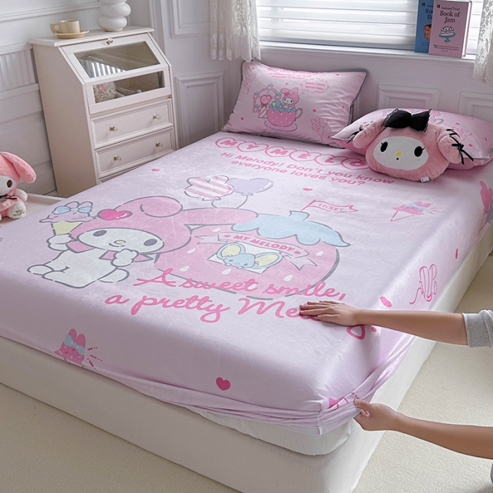 91家纺网 家纺一手货源 找家纺 蘭菲家纺 2023新款宝宝绒卡通印花床笠 花园宝宝