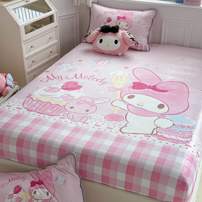 91家纺网 家纺一手货源 找家纺 蘭菲家纺 2023新款宝宝绒卡通印花床笠 节日快乐