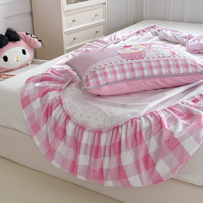 91家纺网 家纺一手货源 找家纺 蘭菲家纺 2023新款宝宝绒卡通印花床笠 节日快乐