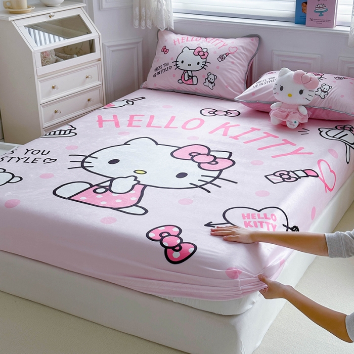 91家纺网 家纺一手货源 找家纺 蘭菲家纺 2023新款宝宝绒卡通印花床笠 甜心KT