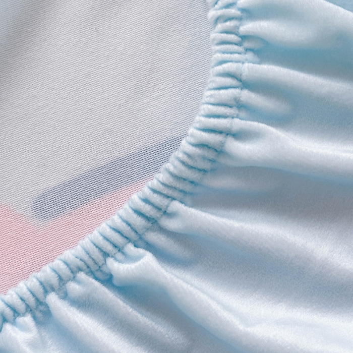 91家纺网 家纺一手货源 找家纺 蘭菲家纺 2023新款宝宝绒卡通印花床笠 小确辛