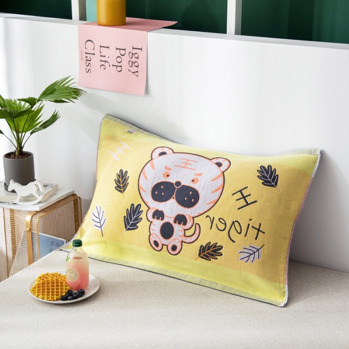 91家纺网 家纺一手货源 找家纺 朴尔家纺 2023新款儿童定位卡通大版花全棉四层纱布枕巾 威风虎