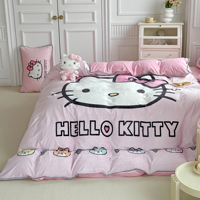 91家纺网 家纺一手货源 找家纺 蘭菲家纺 2023新款宝宝绒卡通印花四件套及单品 粉系