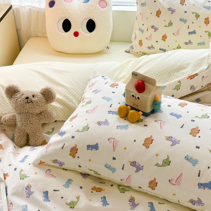 91家纺网 家纺一手货源 找家纺 昔可 2023新款全棉小卡通爱心四件套 多彩恐龙