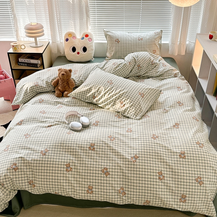 91家纺网 家纺一手货源 找家纺 昔可 2023新款全棉小卡通爱心四件套 绿格宝贝熊