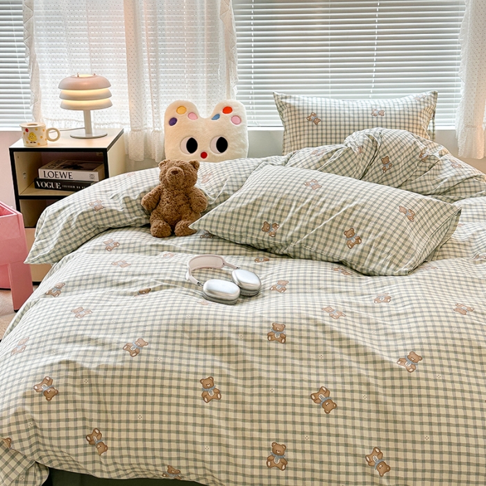 91家纺网 家纺一手货源 找家纺 昔可 2023新款全棉小卡通爱心四件套 绿格宝贝熊