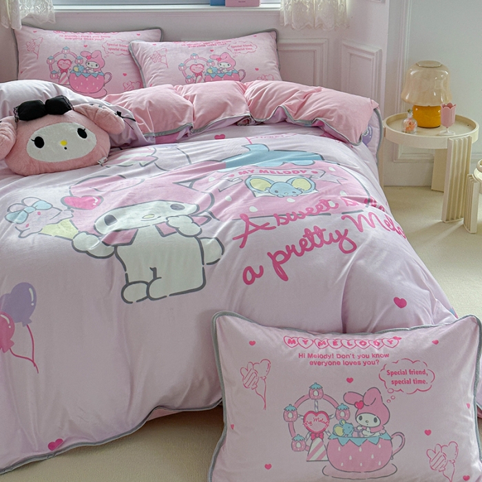 91家纺网 家纺一手货源 找家纺 蘭菲家纺 2023新款宝宝绒卡通印花四件套及单品 花园宝宝