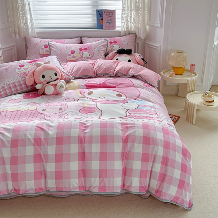 91家纺网 家纺一手货源 找家纺 蘭菲家纺 2023新款宝宝绒卡通印花四件套及单品 节日快乐