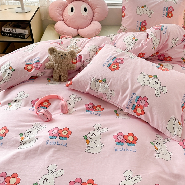 91家纺网 家纺一手货源 找家纺 昔可 2023新款全棉萌趣卡通四件套 萝卜兔兔