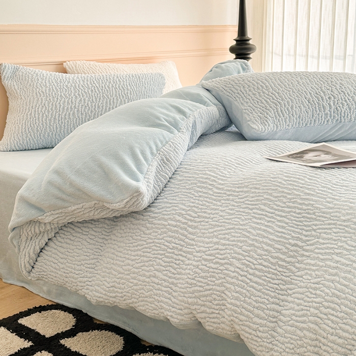 91家纺网 家纺一手货源 找家纺 昔可 2023新款纯色泡芙云朵绒四件套 baby蓝