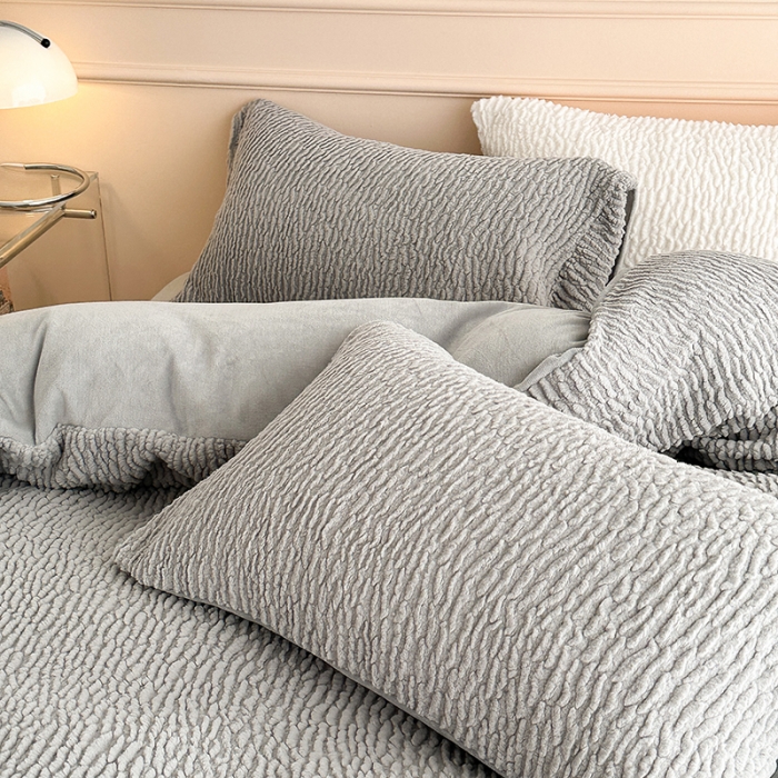 91家纺网 家纺一手货源 找家纺 昔可 2023新款纯色泡芙云朵绒四件套 大象灰