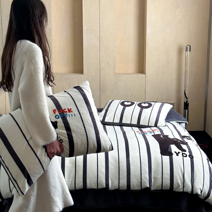 91家纺网 家纺一手货源 找家纺 昔可 2023新款大版数码印花牛奶绒四件套 功夫黑猫