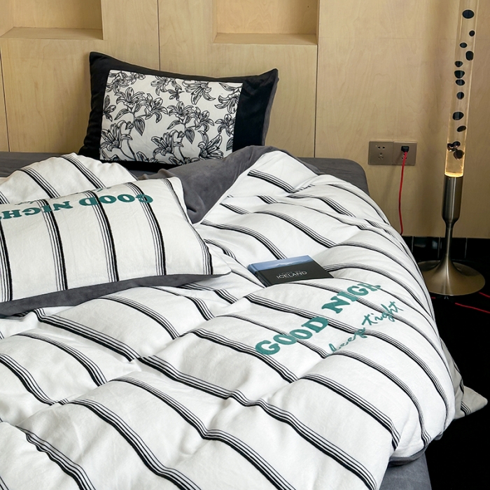 91家纺网 家纺一手货源 找家纺 昔可 2023新款大版数码印花牛奶绒四件套 黑条茶歇花