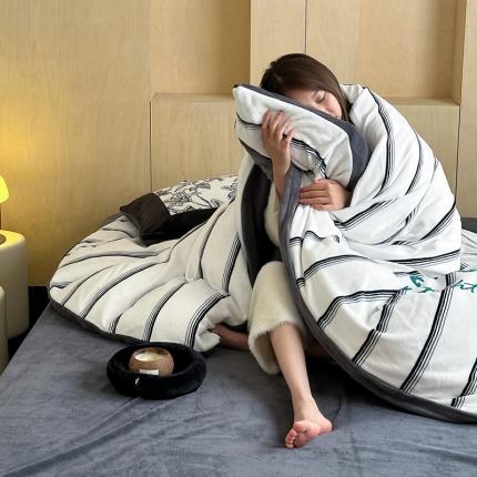 昔可 2023新款大版数码印花牛奶绒四件套 黑条茶歇花