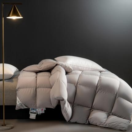 91家纺网 家纺一手货源 找家纺 御眠纺 2023新款1天丝鹅绒被超轻超柔软零压力鹅绒被 灰色