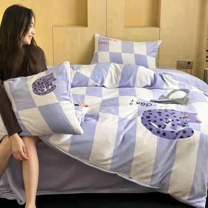 昔可 2023新款大版数码印花牛奶绒四件套 紫格斑点猫