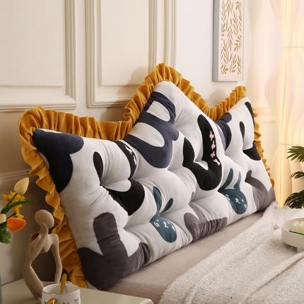 91家纺网 家纺一手货源 找家纺 （总）永光 2023新款牛奶绒印花皇冠大靠背床头靠垫家居靠枕软包