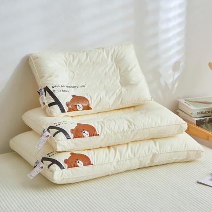 91家纺网 家纺一手货源 找家纺 总歌历斯家纺 新款全棉小熊枕A+小熊枕头枕芯亲子款儿童学生枕成人酒店枕